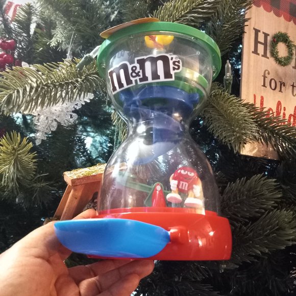 M&M World Fun Machine Candy Dispenser Green & Red - Picture 4 of 8